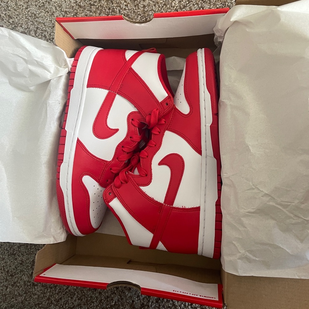 Nike Dunk HI Retro - University Red